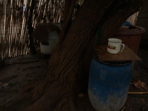 Contenedor donde se almacena agua para uso doméstico, Pótam.